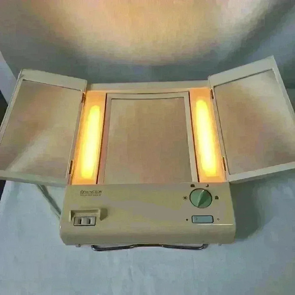 Remington TRUE-TO-LIGHT Lighted Makeup Mirror 4 Light Settings LM-8 Preowned VTG - Picture 2 of 10